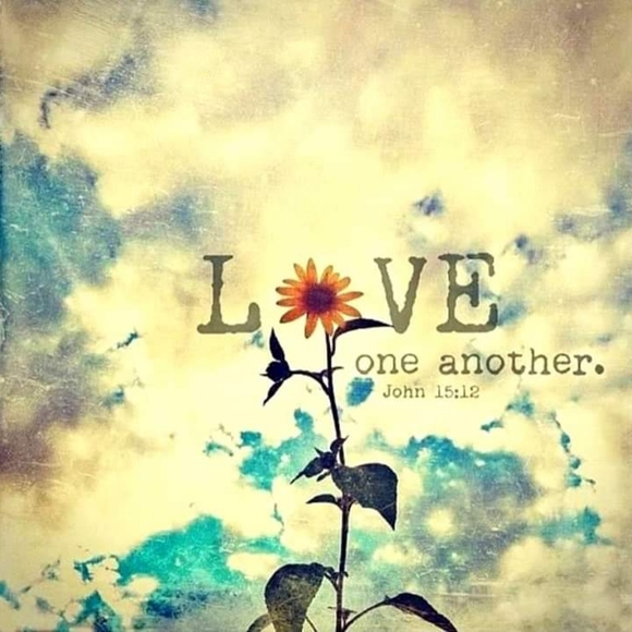 Meet your Posher, MissπShellπ¬(Michelle) - Picture 3 of 8